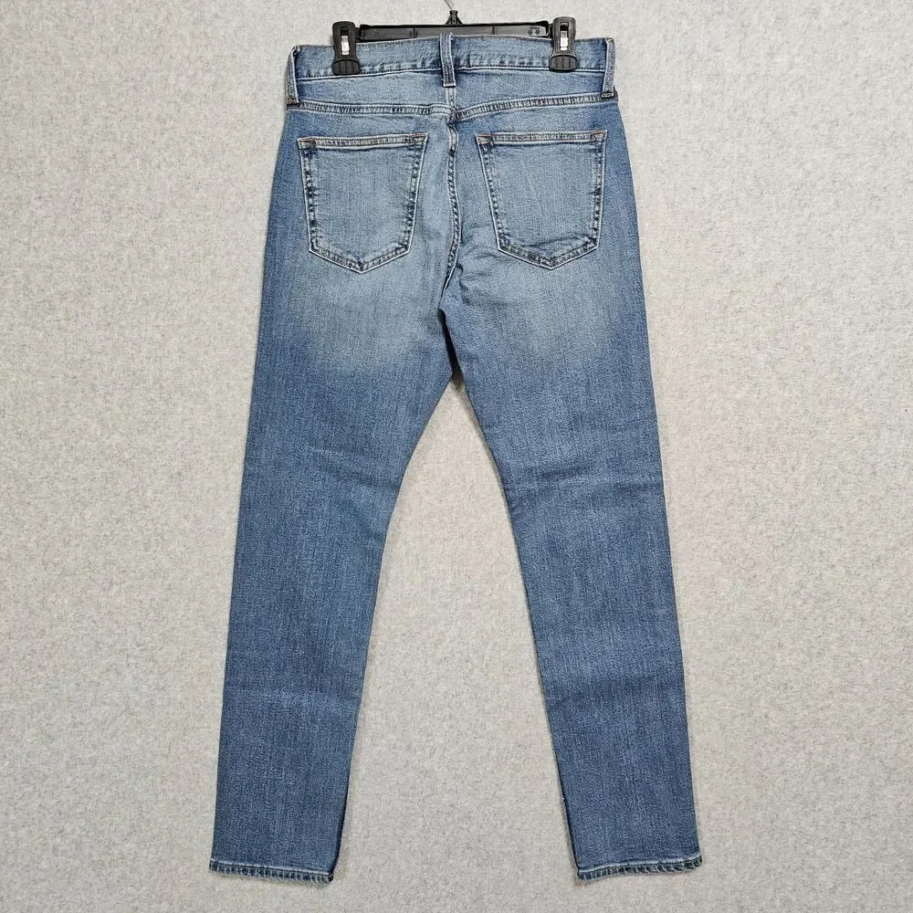 Mens Old Navy Jeans 30x32 Slim Fit Built In Flex Denim Light Wash - Picture 2 of 8